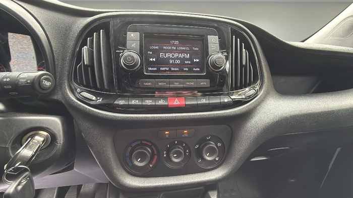 Fiat Dobló Cargo Furgon 1.4 Multijet Maxi SX GNC 88 kW (120 CV) Vehículo usado en Madrid Fiat Dobló Cargo Furgon 1.4 Multijet Maxi SX GNC 88 kW (120 CV) Vehículo usado en Madrid