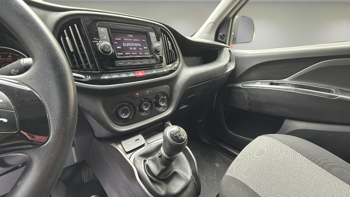 Fiat Dobló Cargo Furgon 1.4 Multijet Maxi SX GNC 88 kW (120 CV) Vehículo usado en Madrid Fiat Dobló Cargo Furgon 1.4 Multijet Maxi SX GNC 88 kW (120 CV) Vehículo usado en Madrid