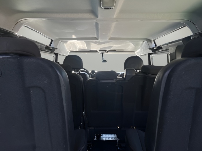 Land Rover Defender 110 SW E 90 kW (122 CV) Vehículo usado en Madrid Land Rover Defender 110 SW E 90 kW (122 CV) Vehículo usado en Madrid