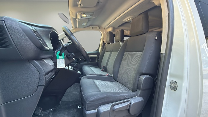 Toyota Proace Verso Combi 1.6D Compact 70 kW (95 CV) Vehículo usado en Madrid Toyota Proace Verso Combi 1.6D Compact 70 kW (95 CV) Vehículo usado en Madrid