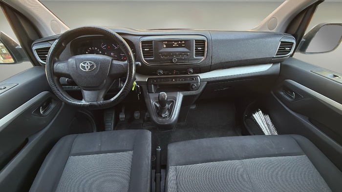 Toyota Proace Verso Combi 1.6D Compact 70 kW (95 CV) Vehículo usado en Madrid Toyota Proace Verso Combi 1.6D Compact 70 kW (95 CV) Vehículo usado en Madrid