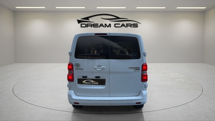 Toyota Proace Verso Combi 1.6D Compact 70 kW (95 CV) Vehículo usado en Madrid Toyota Proace Verso Combi 1.6D Compact 70 kW (95 CV) Vehículo usado en Madrid