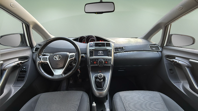 Toyota Verso 115D Advance 82 kW (112 CV) 12 Toyota Verso 115D Advance 82 kW (112 CV) 12