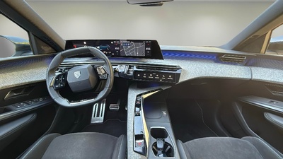 Peugeot 5008 Hybrid 1.2 GT eDCS6 100 kW (136 CV) 11 Peugeot 5008 Hybrid 1.2 GT eDCS6 100 kW (136 CV) 11