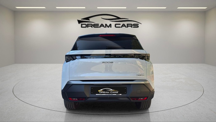 Peugeot 5008 Hybrid 1.2 GT eDCS6 100 kW (136 CV) Vehículo usado en Madrid Peugeot 5008 Hybrid 1.2 GT eDCS6 100 kW (136 CV) Vehículo usado en Madrid