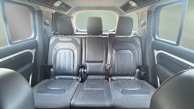 Land Rover Defender 110 D200 SD4 S 4WD Auto 147 kW (200 CV) 15 Land Rover Defender 110 D200 SD4 S 4WD Auto 147 kW (200 CV) 15