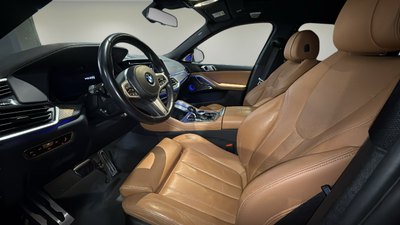 BMW X6 M50i 390 kW (530 CV) 10 BMW X6 M50i 390 kW (530 CV) 10