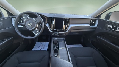 Volvo XC60 T6 Recharge Inscription Expression AWD Auto 250 kW (340 CV) 10 Volvo XC60 T6 Recharge Inscription Expression AWD Auto 250 kW (340 CV) 10