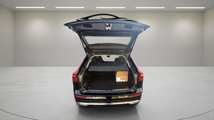 Volvo XC60 T6 Recharge Inscription Expression AWD Auto 250 kW (340 CV) Vehículo usado en Madrid Volvo XC60 T6 Recharge Inscription Expression AWD Auto 250 kW (340 CV) Vehículo usado en Madrid