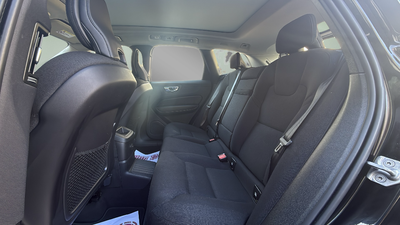 Volvo XC60 T6 Recharge Inscription Expression AWD Auto 250 kW (340 CV) 14 Volvo XC60 T6 Recharge Inscription Expression AWD Auto 250 kW (340 CV) 14