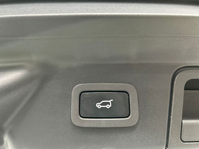 Land Rover Range Rover Velar D240 S 4WD Auto 177 kW (240 CV) 21 Land Rover Range Rover Velar D240 S 4WD Auto 177 kW (240 CV) 21