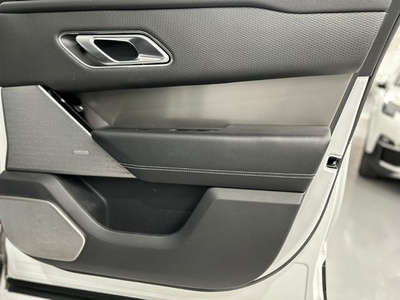 Land Rover Range Rover Velar D240 S 4WD Auto 177 kW (240 CV) 23 Land Rover Range Rover Velar D240 S 4WD Auto 177 kW (240 CV) 23