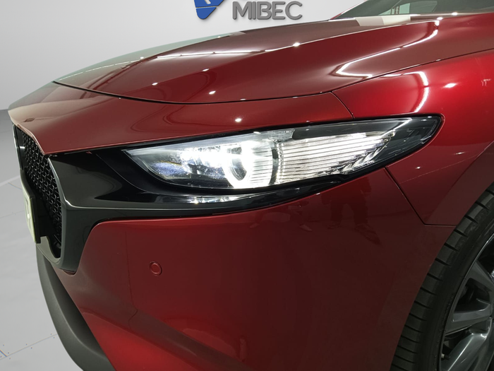 Mazda Mazda 3 2.5L E-SKY G MHEV Takumi 103 kW (140 CV) KM0 en Lleida Mazda Mazda 3 2.5L E-SKY G MHEV Takumi 103 kW (140 CV) KM0 en Lleida