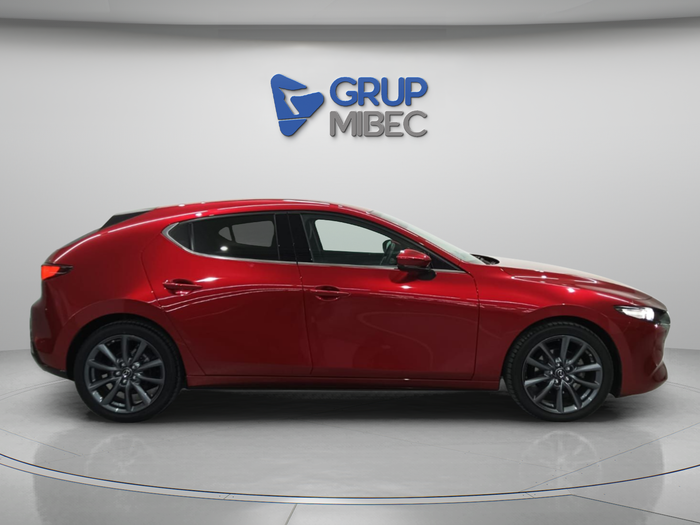 Mazda Mazda 3 2.5L E-SKY G MHEV Takumi 103 kW (140 CV) KM0 en Lleida Mazda Mazda 3 2.5L E-SKY G MHEV Takumi 103 kW (140 CV) KM0 en Lleida