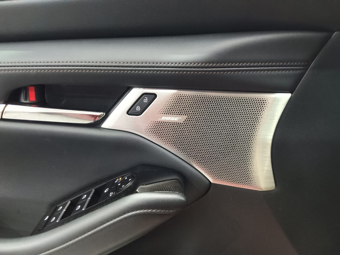 Mazda Mazda 3 2.5L E-SKY G MHEV Takumi 103 kW (140 CV) KM0 en Lleida Mazda Mazda 3 2.5L E-SKY G MHEV Takumi 103 kW (140 CV) KM0 en Lleida