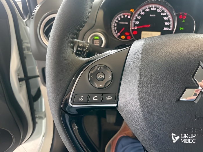 Mitsubishi Space Star 120 MPI Kaiteki 52 kW (71 CV) KM0 en Lleida Mitsubishi Space Star 120 MPI Kaiteki 52 kW (71 CV) KM0 en Lleida