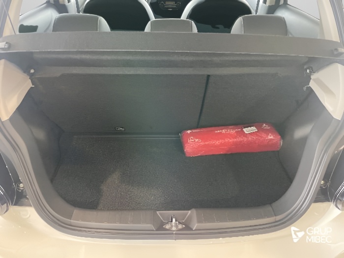 Mitsubishi Space Star 120 MPI Kaiteki 52 kW (71 CV) KM0 en Lleida Mitsubishi Space Star 120 MPI Kaiteki 52 kW (71 CV) KM0 en Lleida