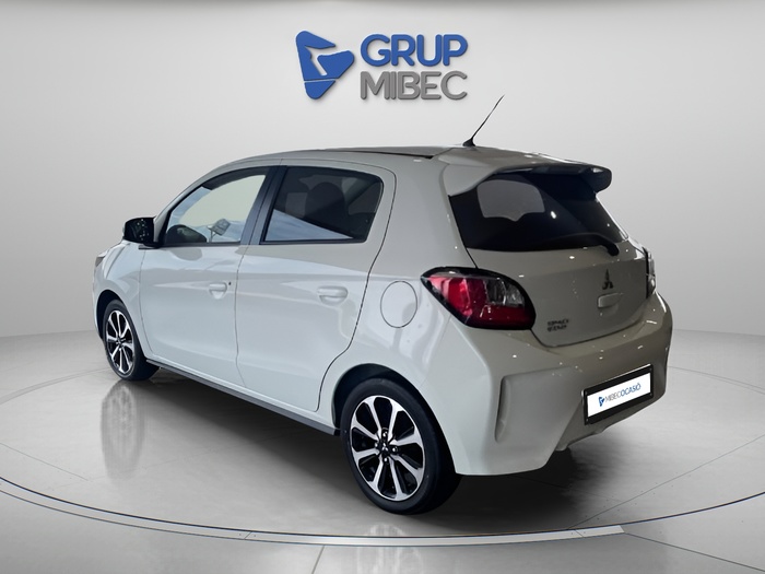 Mitsubishi Space Star 120 MPI Kaiteki 52 kW (71 CV) KM0 en Lleida Mitsubishi Space Star 120 MPI Kaiteki 52 kW (71 CV) KM0 en Lleida