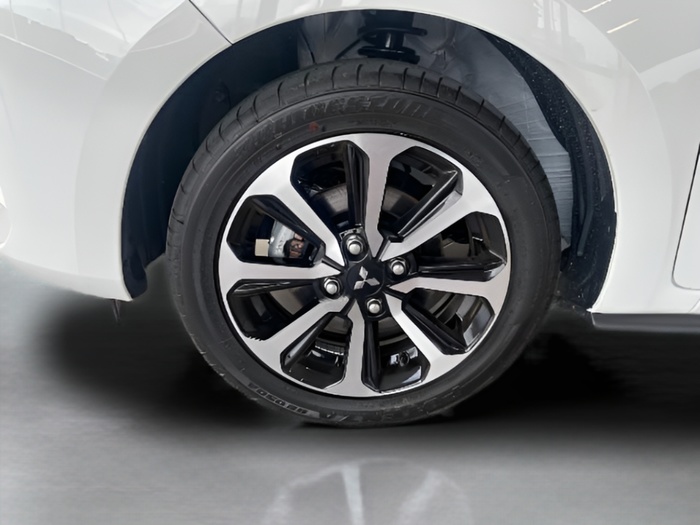 Mitsubishi Space Star 120 MPI Kaiteki 52 kW (71 CV) KM0 en Lleida Mitsubishi Space Star 120 MPI Kaiteki 52 kW (71 CV) KM0 en Lleida