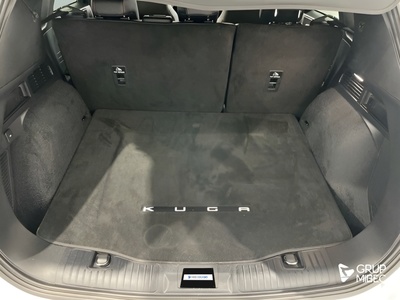 Ford Kuga 2.5 Duratec PHEV ST-Line X Auto 165 kW (225 CV) 7 Ford Kuga 2.5 Duratec PHEV ST-Line X Auto 165 kW (225 CV) 7