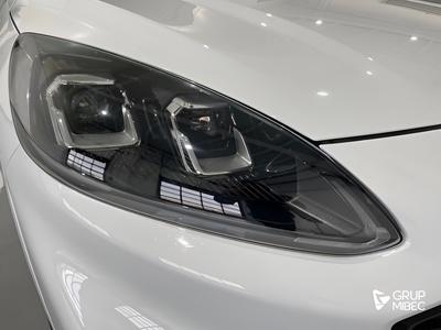 Ford Kuga 2.5 Duratec PHEV ST-Line X Auto 165 kW (225 CV) 16 Ford Kuga 2.5 Duratec PHEV ST-Line X Auto 165 kW (225 CV) 16