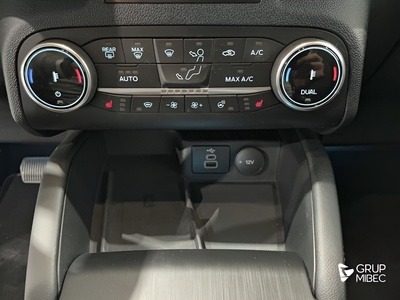 Ford Kuga 2.5 Duratec PHEV ST-Line Auto 165 kW (225 CV) 22 Ford Kuga 2.5 Duratec PHEV ST-Line Auto 165 kW (225 CV) 22