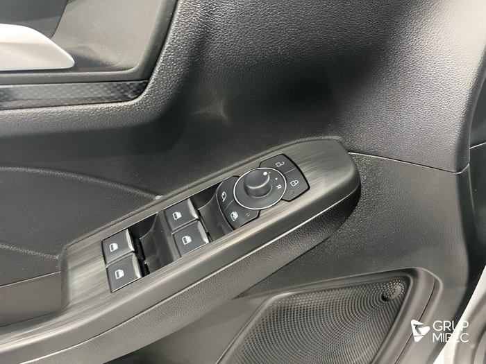 Ford Kuga 2.5 Duratec PHEV ST-Line Auto 165 kW (225 CV) Vehículo usado en Lleida Ford Kuga 2.5 Duratec PHEV ST-Line Auto 165 kW (225 CV) Vehículo usado en Lleida