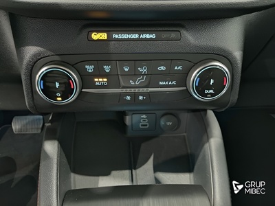 Ford Kuga 2.5 Duratec PHEV ST-Line X Auto 165 kW (225 CV) 22 Ford Kuga 2.5 Duratec PHEV ST-Line X Auto 165 kW (225 CV) 22