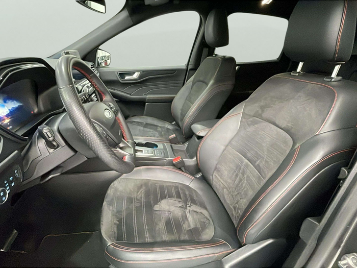 Ford Kuga 2.5 Duratec PHEV ST-Line X Auto 165 kW (225 CV) 10 Ford Kuga 2.5 Duratec PHEV ST-Line X Auto 165 kW (225 CV) 10