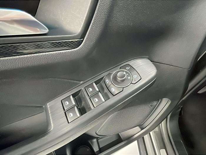 Ford Kuga 2.5 Duratec PHEV ST-Line X Auto 165 kW (225 CV) 12 Ford Kuga 2.5 Duratec PHEV ST-Line X Auto 165 kW (225 CV) 12