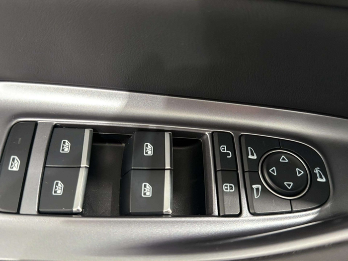 BYD Seal U DM-i Comfort 160 kW (218 CV) 13 BYD Seal U DM-i Comfort 160 kW (218 CV) 13