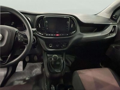 Fiat Dobló Cargo 1.6 Multijet Base 77 kW (105 CV) 8 Fiat Dobló Cargo 1.6 Multijet Base 77 kW (105 CV) 8