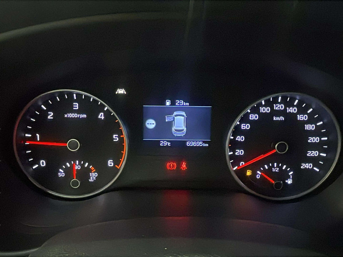 Kia Sportage 1.6 CRDi MHEV Drive Plus 4x2 100 kW (136 CV) 16 Kia Sportage 1.6 CRDi MHEV Drive Plus 4x2 100 kW (136 CV) 16