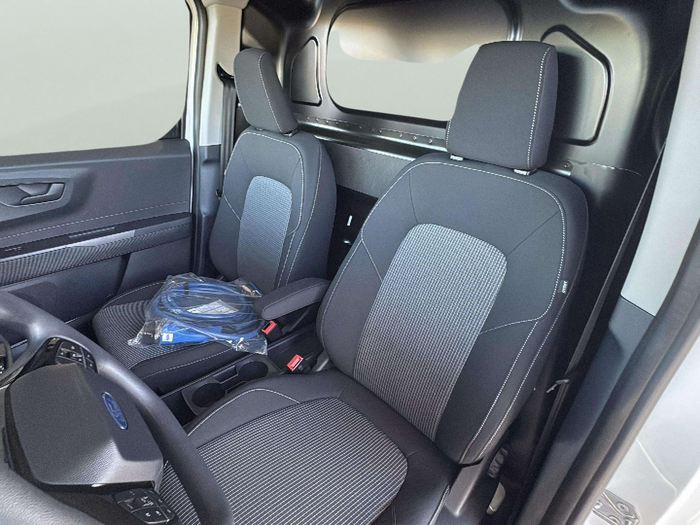 Ford Transit Courier Furgon BEV 54kWh Trend Auto 100 kW (136 CV) KM0 en Lleida Ford Transit Courier Furgon BEV 54kWh Trend Auto 100 kW (136 CV) KM0 en Lleida