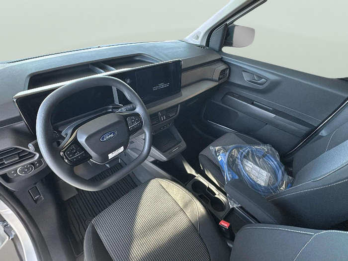 Ford Transit Courier Furgon BEV 54kWh Trend Auto 100 kW (136 CV) KM0 en Lleida Ford Transit Courier Furgon BEV 54kWh Trend Auto 100 kW (136 CV) KM0 en Lleida