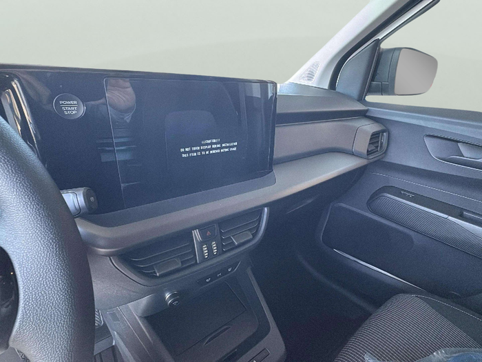 Ford Transit Courier Furgon BEV 54kWh Trend Auto 100 kW (136 CV) KM0 en Lleida Ford Transit Courier Furgon BEV 54kWh Trend Auto 100 kW (136 CV) KM0 en Lleida