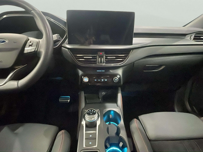Ford Kuga 2.5 Duratec PHEV ST-Line X Auto 178 kW (243 CV) 8 Ford Kuga 2.5 Duratec PHEV ST-Line X Auto 178 kW (243 CV) 8