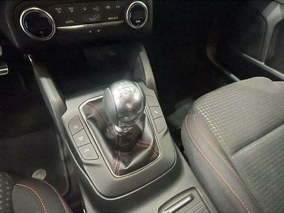 Ford Focus 1.0 EcoBoost ST-Line X 92 kW (125 CV) 15 Ford Focus 1.0 EcoBoost ST-Line X 92 kW (125 CV) 15