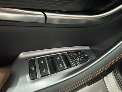 BYD Seal U DM-i Comfort 160 kW (218 CV) 12 BYD Seal U DM-i Comfort 160 kW (218 CV) 12