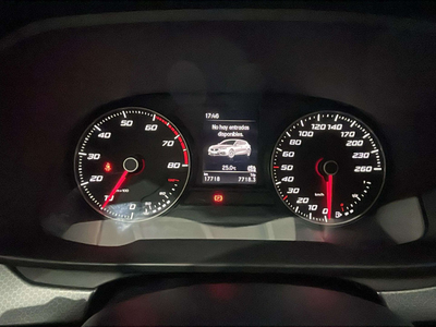 SEAT León 1.0 TSI S&S Style XL Vision 81 kW (110 CV) 16 SEAT León 1.0 TSI S&S Style XL Vision 81 kW (110 CV) 16