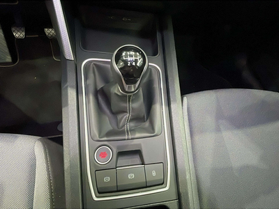 SEAT León 1.0 TSI S&S Style XL Vision 81 kW (110 CV) 15 SEAT León 1.0 TSI S&S Style XL Vision 81 kW (110 CV) 15