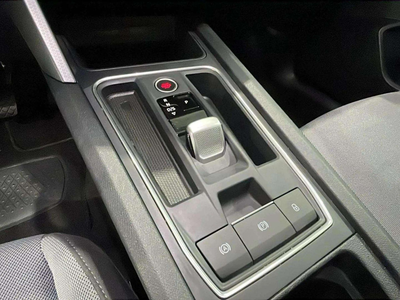 SEAT León 1.0 eTSI S&S Style 25 Aniversario DSG-7 81 kW (110 CV) 15 SEAT León 1.0 eTSI S&S Style 25 Aniversario DSG-7 81 kW (110 CV) 15