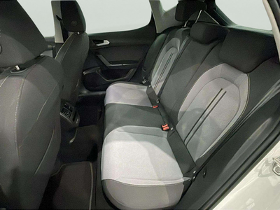 SEAT León 1.0 eTSI S&S Style 25 Aniversario DSG-7 81 kW (110 CV) 9 SEAT León 1.0 eTSI S&S Style 25 Aniversario DSG-7 81 kW (110 CV) 9