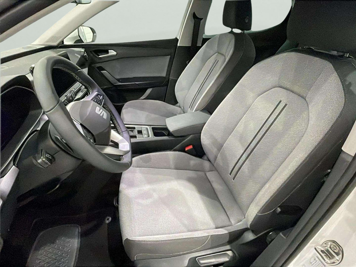 SEAT León 1.0 eTSI S&S Style 25 Aniversario DSG-7 81 kW (110 CV) Vehículo usado en Lleida SEAT León 1.0 eTSI S&S Style 25 Aniversario DSG-7 81 kW (110 CV) Vehículo usado en Lleida