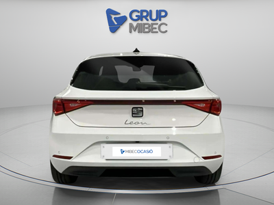 SEAT León 1.0 eTSI S&S Style 25 Aniversario DSG-7 81 kW (110 CV) 5 SEAT León 1.0 eTSI S&S Style 25 Aniversario DSG-7 81 kW (110 CV) 5