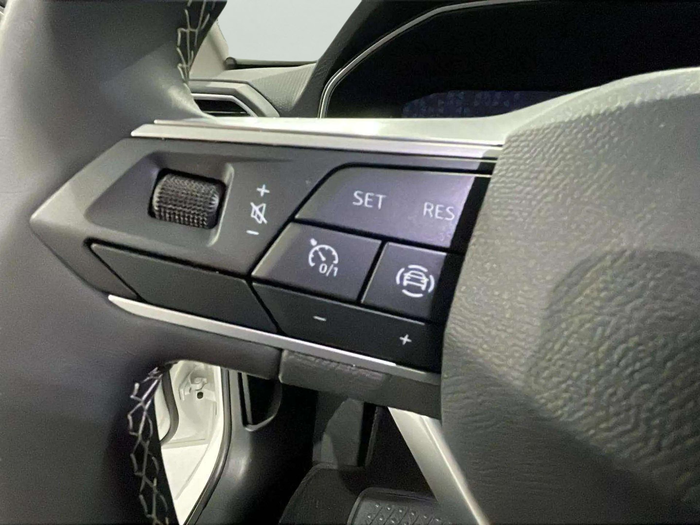 SEAT León 1.0 eTSI S&S Style 25 Aniversario DSG-7 81 kW (110 CV) Vehículo usado en Lleida SEAT León 1.0 eTSI S&S Style 25 Aniversario DSG-7 81 kW (110 CV) Vehículo usado en Lleida