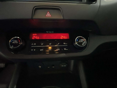 Kia Sportage 1.7 CRDI VGT Drive 4x2 85 kW (115 CV) 16 Kia Sportage 1.7 CRDI VGT Drive 4x2 85 kW (115 CV) 16