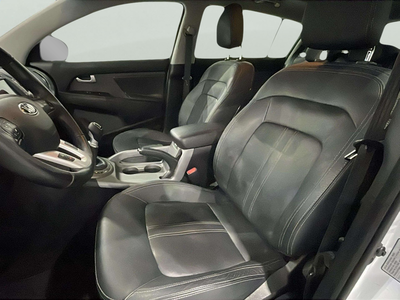 Kia Sportage 1.7 CRDI VGT Drive 4x2 85 kW (115 CV) 10 Kia Sportage 1.7 CRDI VGT Drive 4x2 85 kW (115 CV) 10