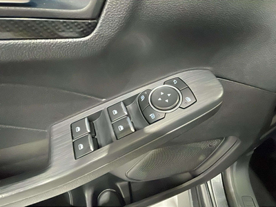 Ford Kuga 2.5 Duratec PHEV ST-Line Auto 165 kW (225 CV) 12 Ford Kuga 2.5 Duratec PHEV ST-Line Auto 165 kW (225 CV) 12