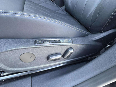 Ford Capri CX740L Premium R. Ext. RWD 77kWh 210 kW (286 CV) 11 Ford Capri CX740L Premium R. Ext. RWD 77kWh 210 kW (286 CV) 11